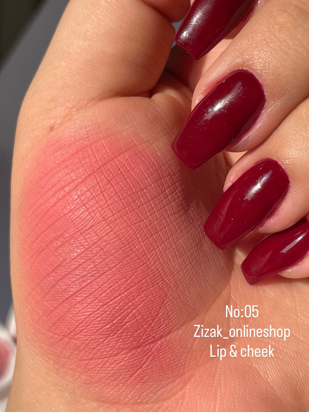 رژگونه خمیری هوس کویین